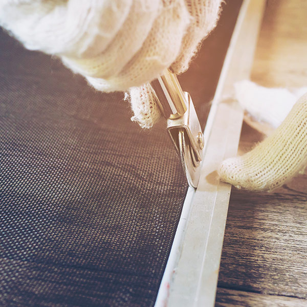 Comment installer une <strong>porte moustiquaire</strong>